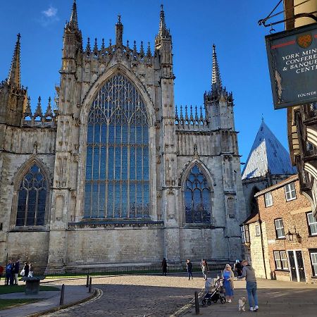 York Minster View Villa Bagian luar foto