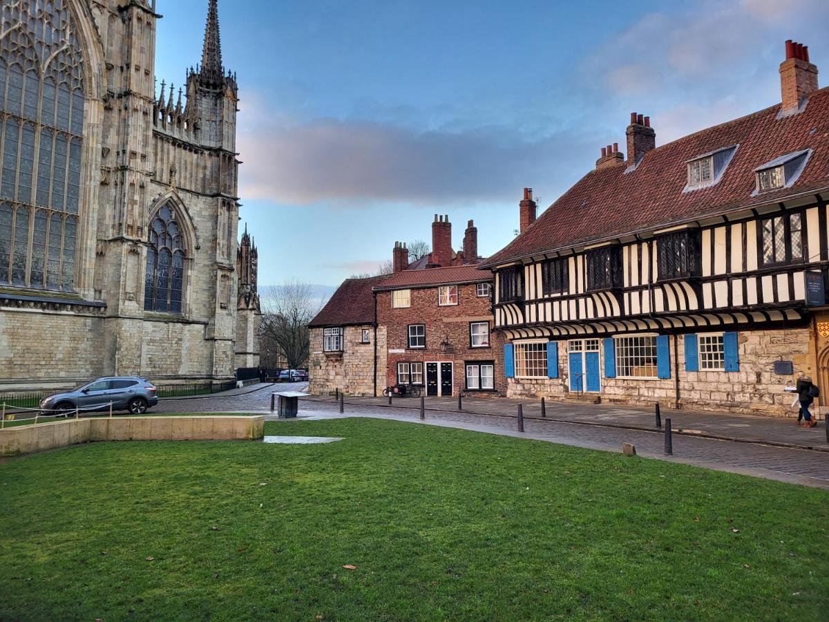 York Minster View Villa Bagian luar foto